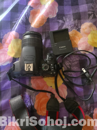 Canon 700d camera